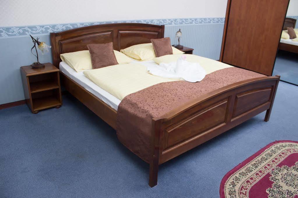 Hotel Gloria Palac Koszyce Zewnętrze zdjęcie